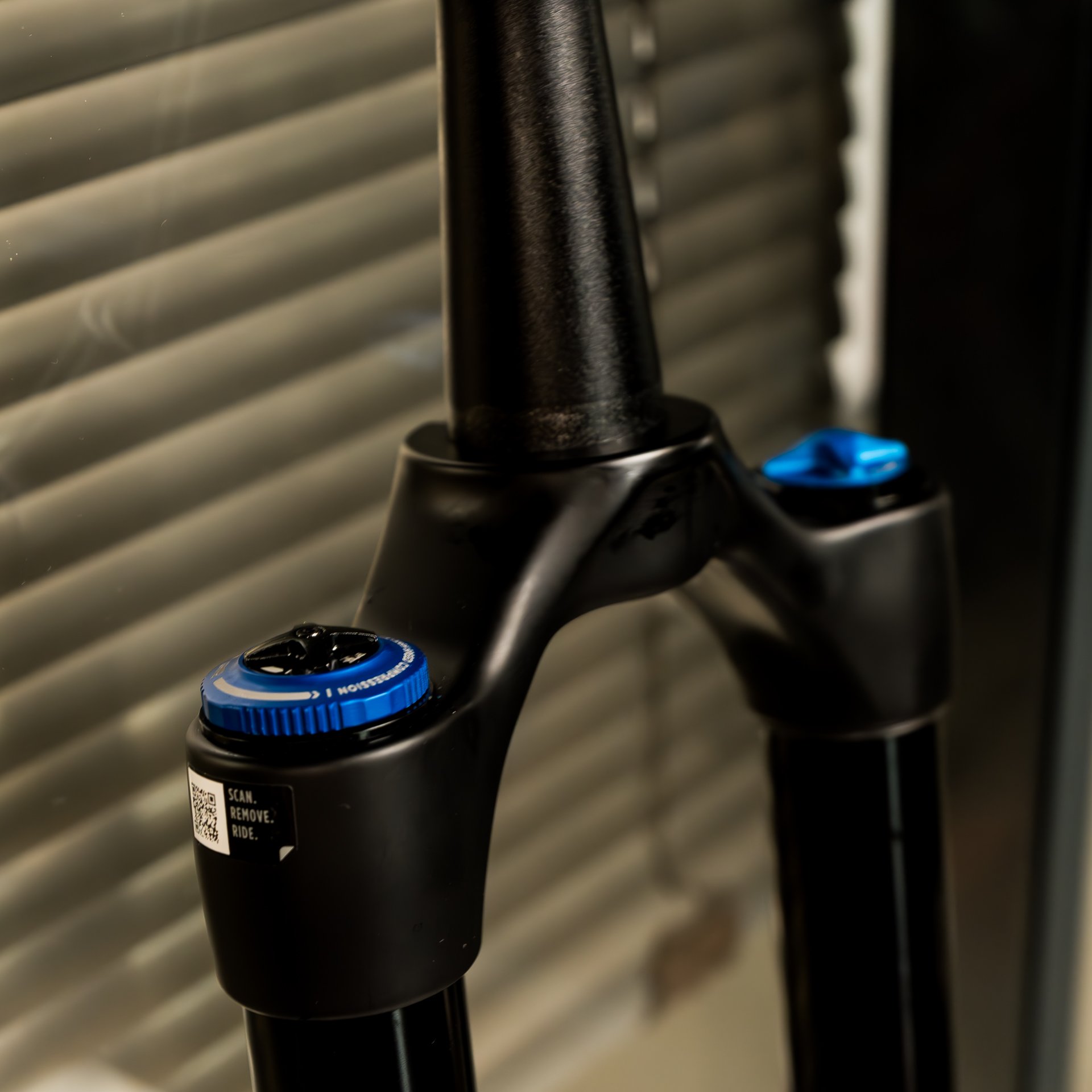 Furca Fox 38 Performance Elite Grip 2 29
