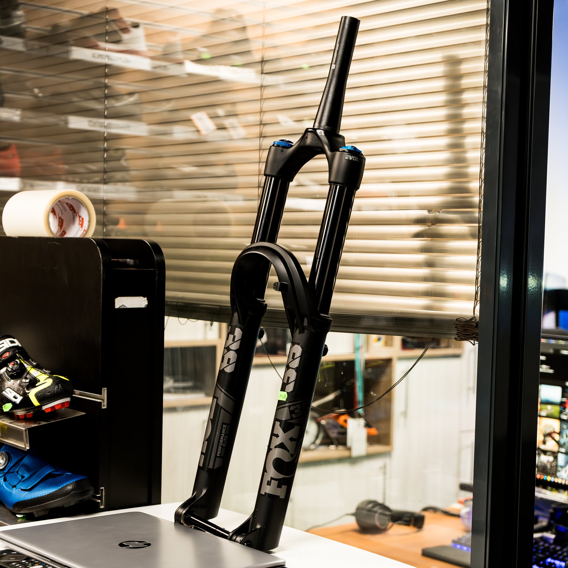 FOX 38 PERFORMANCE ELITE 29 170mmストローク FOX 38 PERFORMANCE