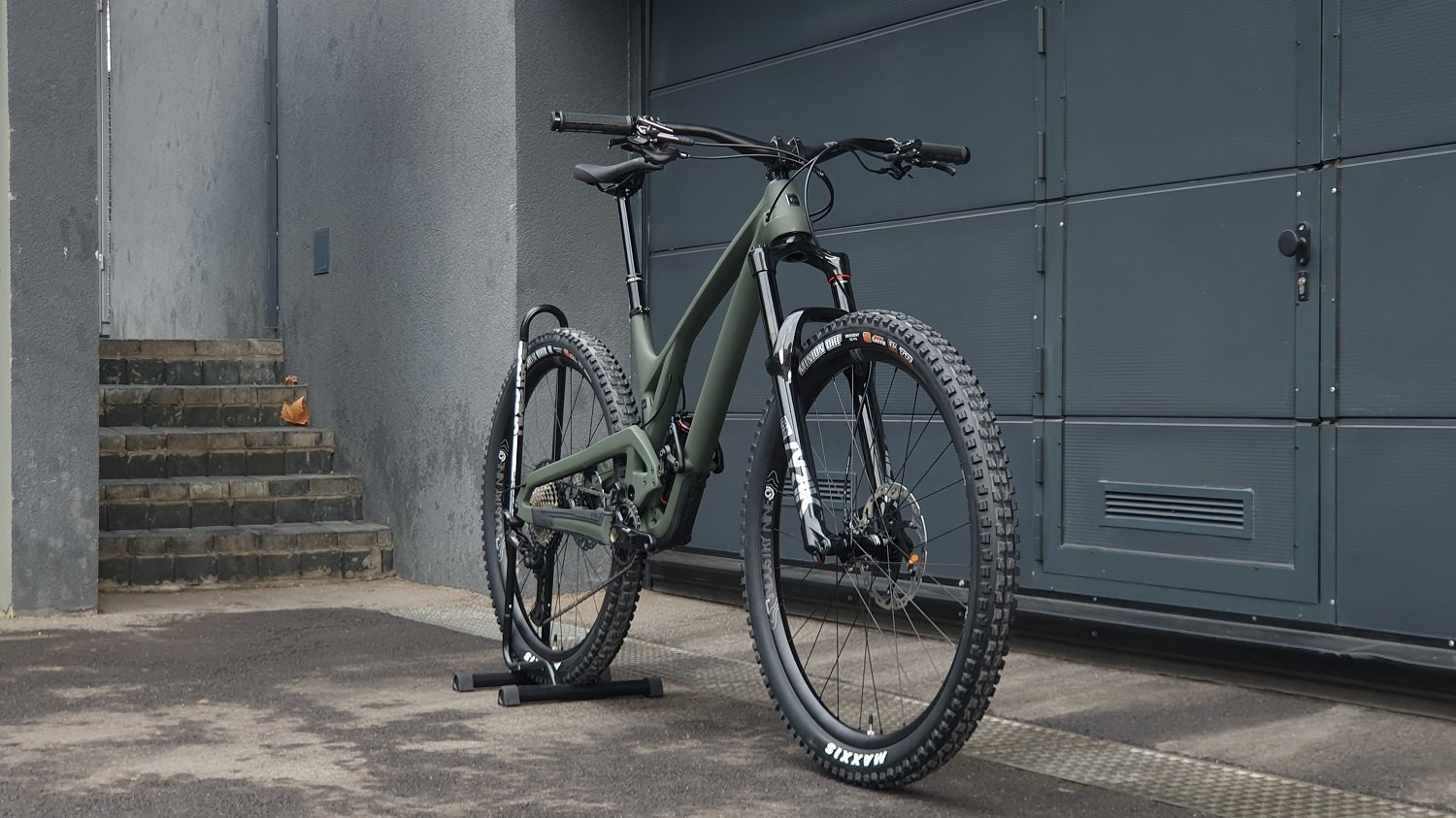 Accept Demon's Night 3LPBOXセット スペイン盤 Bicicleta Evil Offering Absinthe XT SuperDeluxe ultimate - PlayBike.ro