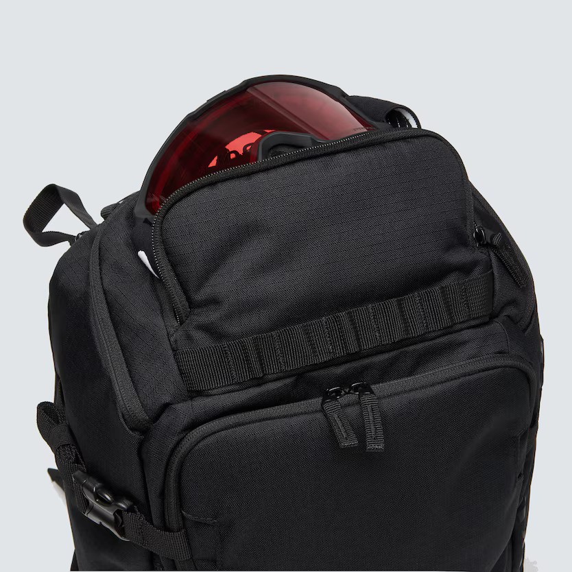 Rucsac Snowboard Oakley Peak RC 18L Grenache - PlayBike.ro