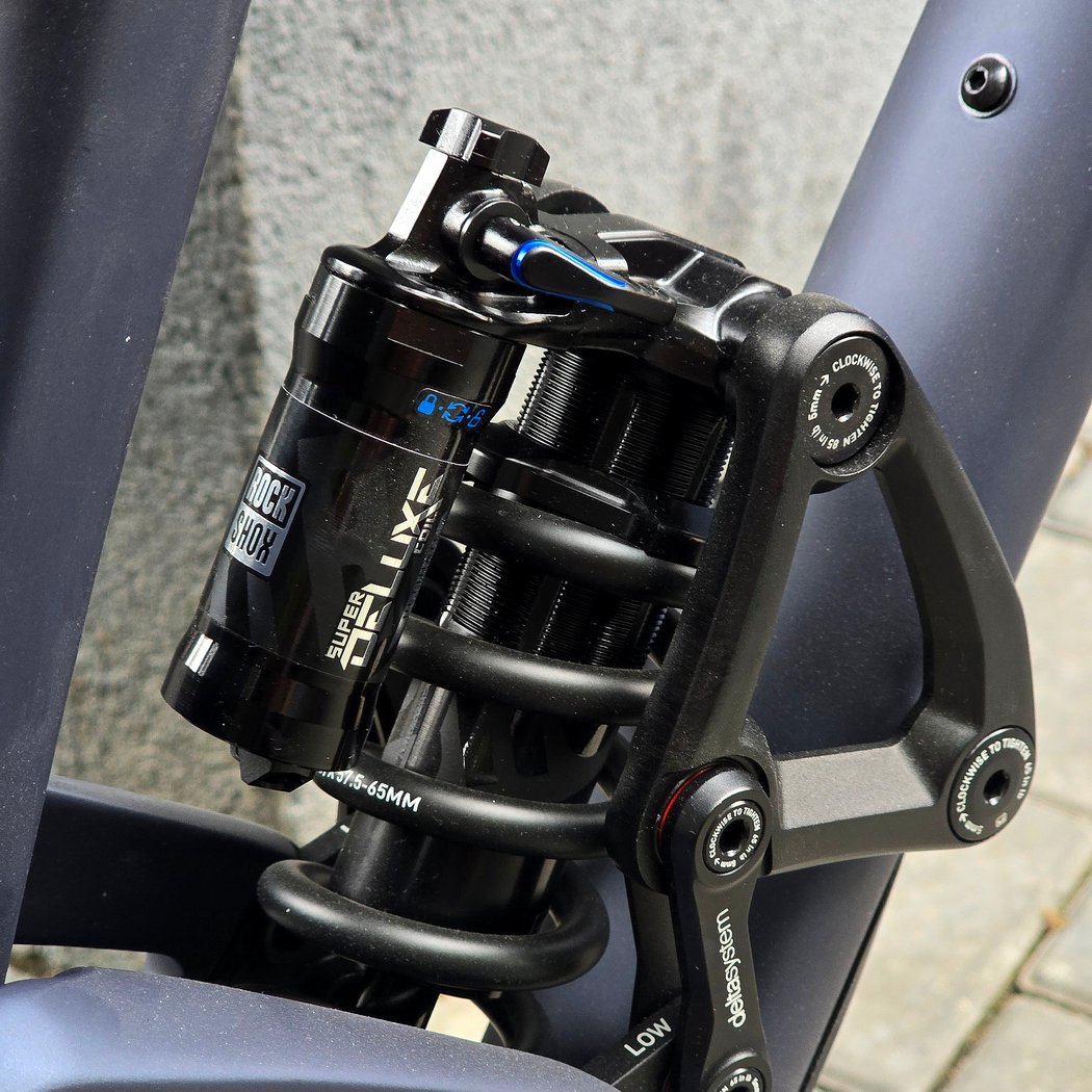 Bicicleta Evil Insurgent MX SuperDeluxe Coil ultimate Custom