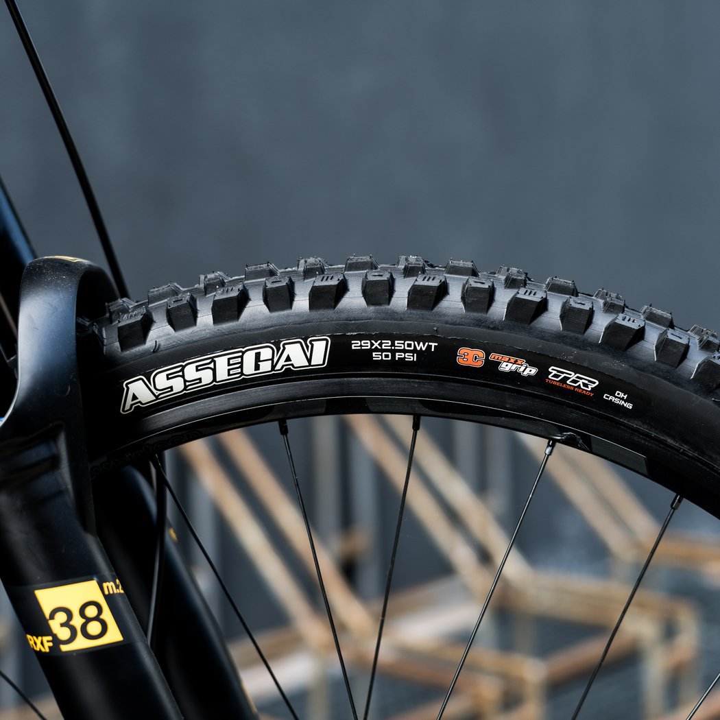 Bicicleta Mondraker Superfoxy Carbon RR 29