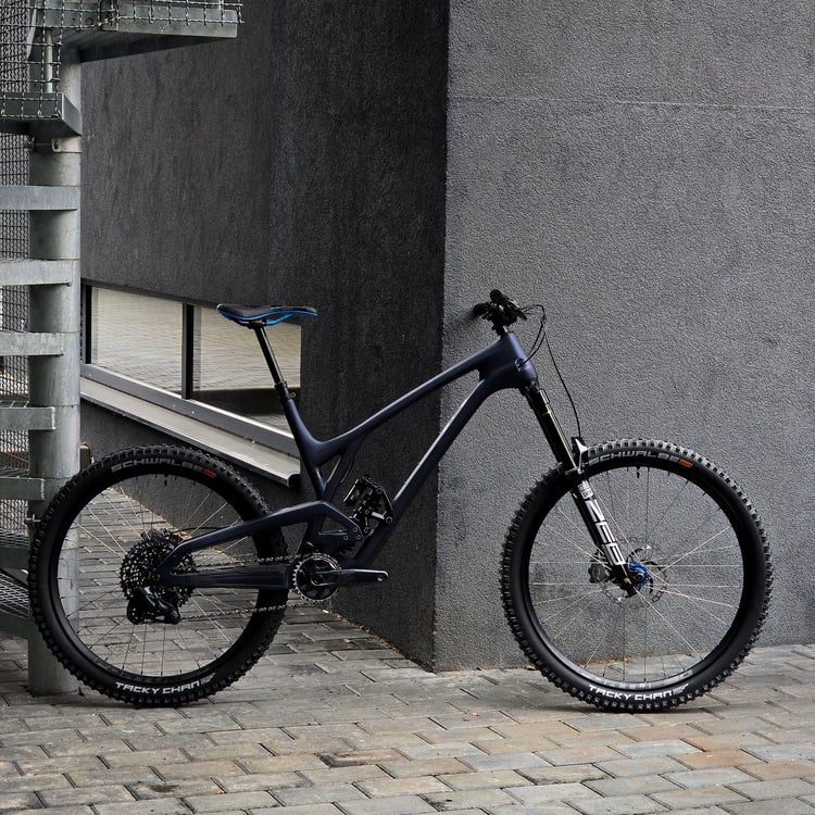 Bicicleta Evil Insurgent MX SuperDeluxe Coil ultimate Custom