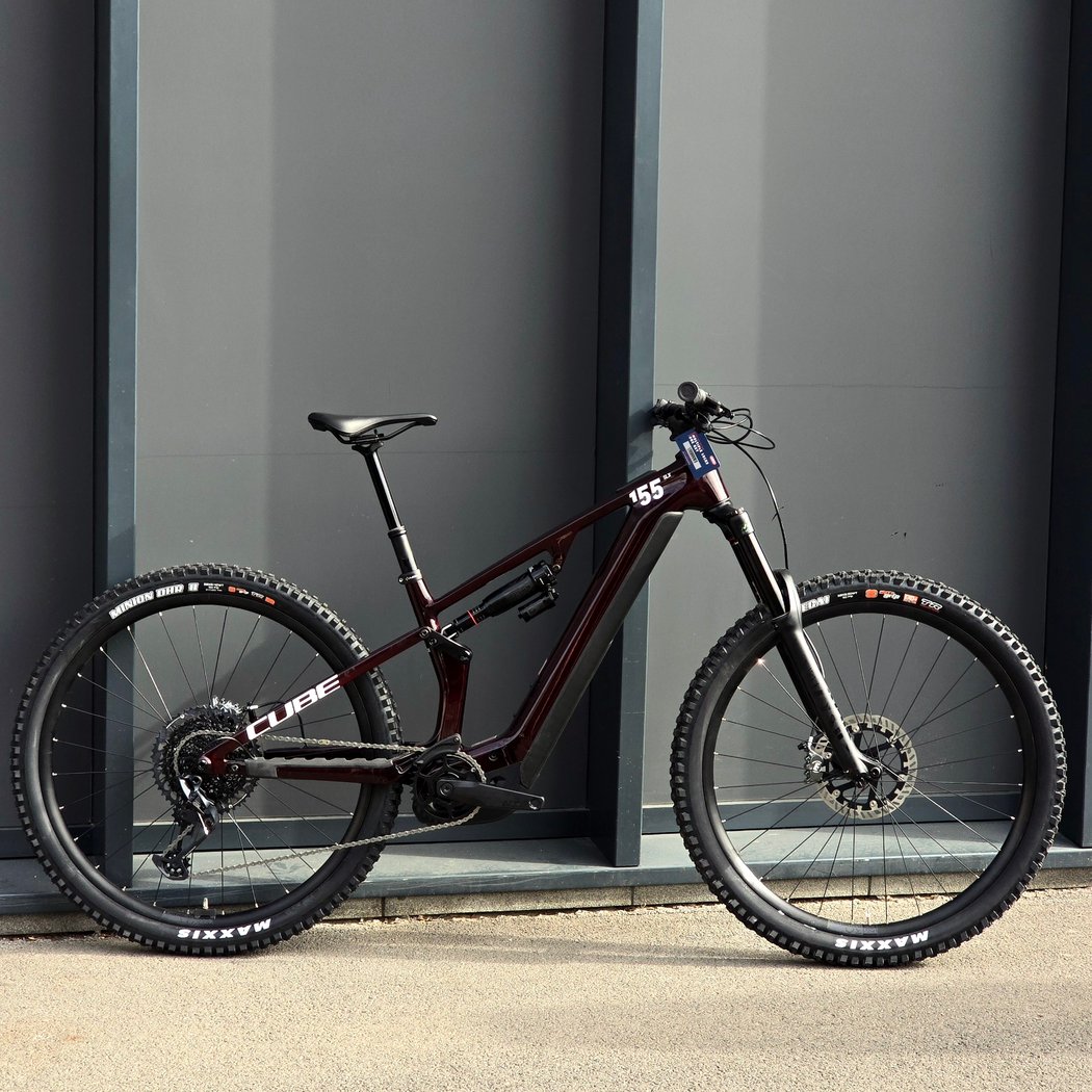 b*n様 TRIGON　EX　FULL　CARBON　MONO　BOX　VENU Bicicleta electrica Cube Stereo Hybrid ONE55 C:68X SLX 750 29