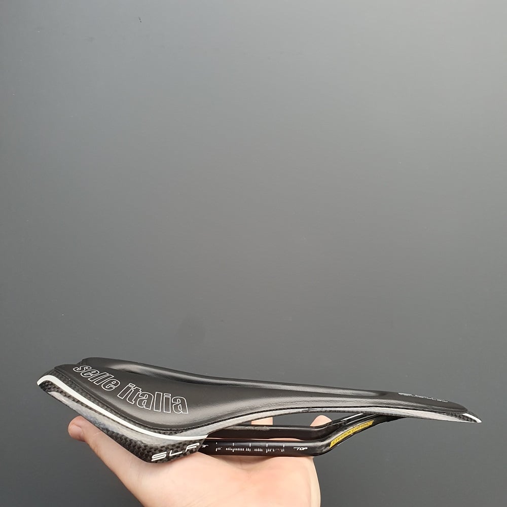 Selle Italia TEKNO-FLOW　フルカーボン Amazon | SELLE ITALIA(セライタリア) SLR TEKNO FLOW | セラ