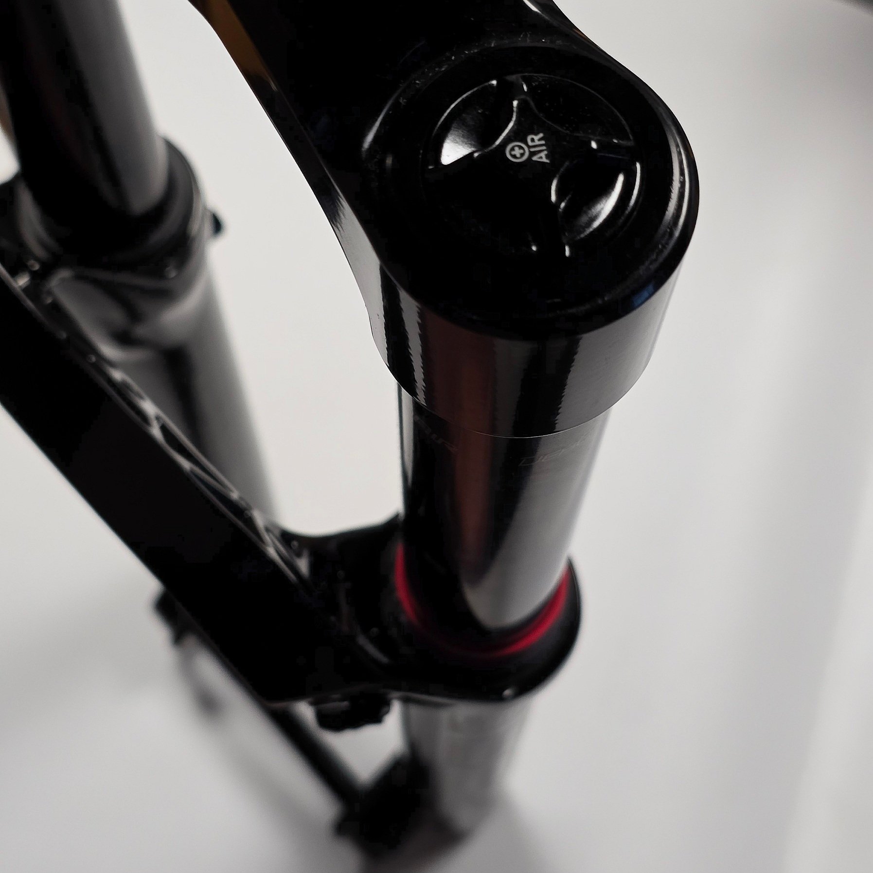 Furca RockShox ZEB Select RC 29